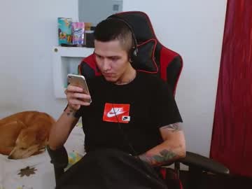 Dick_Monster23cm Chaturbate stream image from December 17, 2024