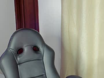 Emma_Russell__ Chaturbate stream image from December 17, 2024