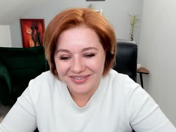 Jessicabluee Chaturbate stream image from December 17, 2024