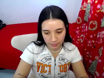 Karolyne__Beckham Chaturbate stream image from December 17, 2024
