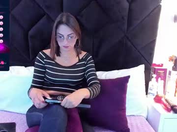 Letiziia_Sky Chaturbate stream image from December 17, 2024