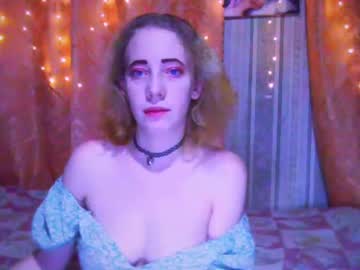 Mel_Mellie Chaturbate stream image from December 17, 2024