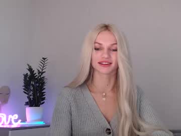 Missemma1111 Chaturbate stream image from December 17, 2024