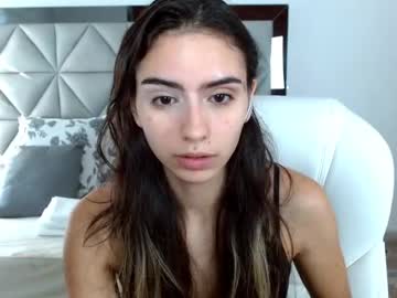 Nina_Pons Chaturbate stream image from December 17, 2024