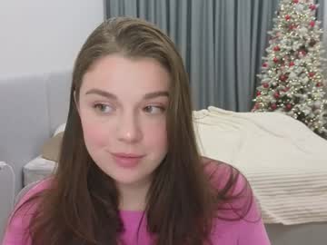 Tutti_Frutti_ Chaturbate stream image from December 17, 2024