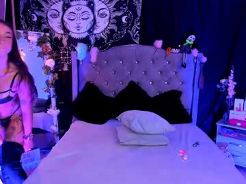 Veronica1smith Chaturbate stream image from December 17, 2024