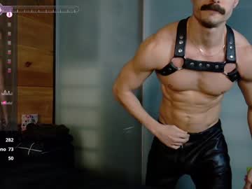 Willyumx Chaturbate stream image from December 17, 2024