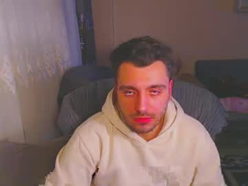 2handsomeman Chaturbate stream image from December 17, 2024