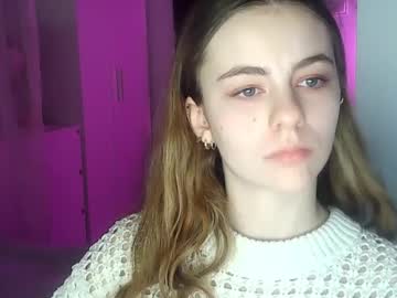 Ariacreazy Chaturbate stream image from December 17, 2024