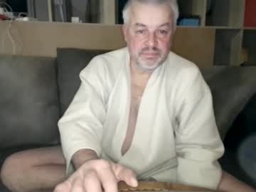 Berg_Boy Chaturbate stream image from December 17, 2024
