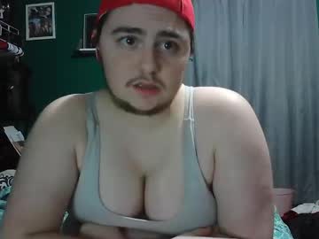 Bigtiddysandtransguy Chaturbate stream image from December 17, 2024