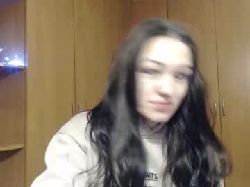 Evamarius_009 Chaturbate stream image from December 17, 2024