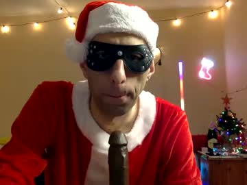 Handsomealfie Chaturbate stream image from December 17, 2024