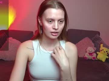 Lina_Bush Chaturbate stream image from December 17, 2024