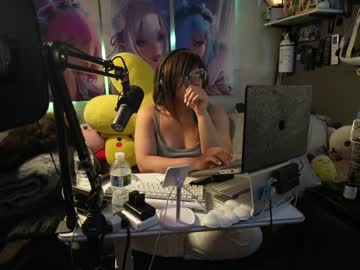 Nyxraven Chaturbate stream image from December 17, 2024