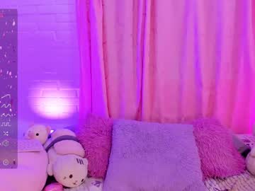 Pink_Quarz Chaturbate stream image from December 17, 2024