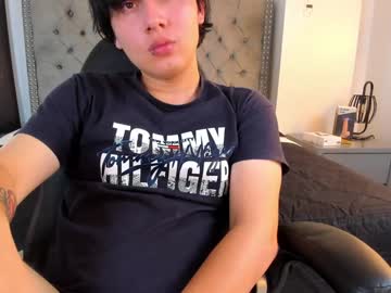 Santyfoxx Chaturbate stream image from December 17, 2024