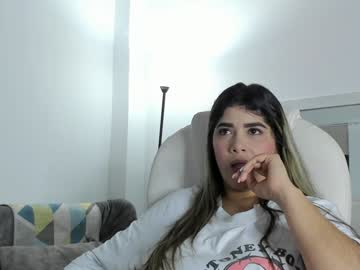 Sarahprestonn_ Chaturbate stream image from December 17, 2024