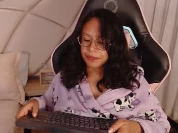 Valleryc Chaturbate stream image from December 17, 2024