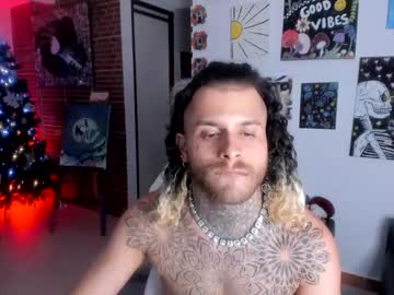 Vikingcock7 Chaturbate stream image from December 17, 2024