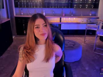 Violetthansson Chaturbate stream image from December 17, 2024