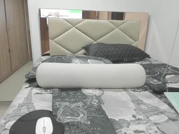 Alessa_M71 Chaturbate stream image from December 17, 2024