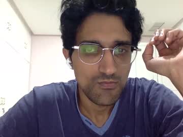 Carmelia10 Chaturbate stream image from December 17, 2024
