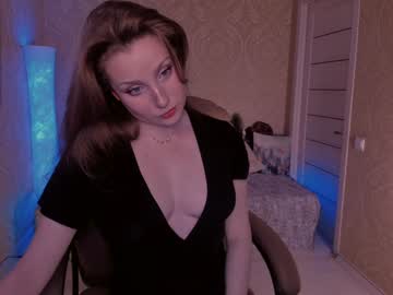 Eesmaaarr Chaturbate stream image from December 17, 2024