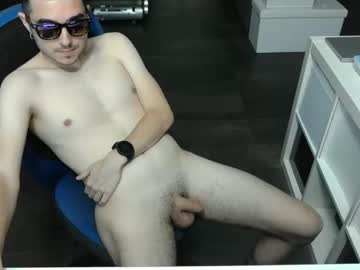 Hugeballzzz Chaturbate stream image from December 17, 2024