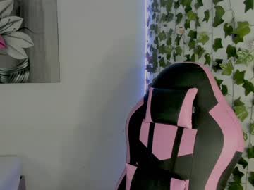 Pau_Delima__ Chaturbate stream image from December 17, 2024