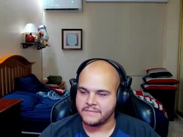 Rickyj1012 Chaturbate stream image from December 17, 2024
