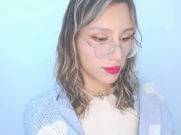 Violethchachki Chaturbate stream image from December 17, 2024