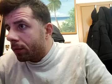 Yoyo9393 Chaturbate stream image from December 17, 2024