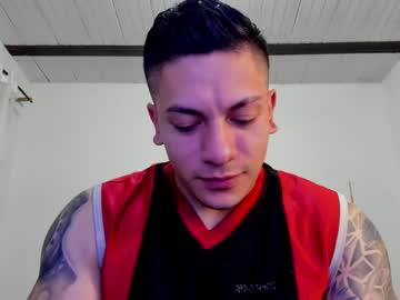 Aquiles_51 Chaturbate stream image from December 18, 2024