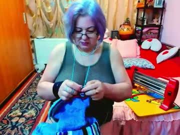 Ellyhot53 Chaturbate stream image from December 18, 2024