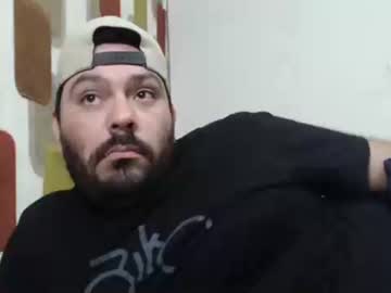 Lucasprloco Chaturbate stream image from December 18, 2024
