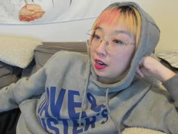 Luxgray Chaturbate stream image from December 18, 2024