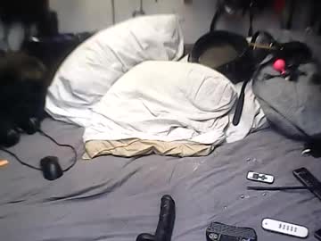 Smokeslut365 Chaturbate stream image from December 18, 2024