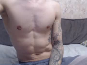 Soft_Bread Chaturbate stream image from December 18, 2024