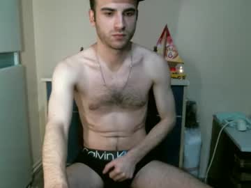 Brownhaiir Chaturbate stream image from December 18, 2024