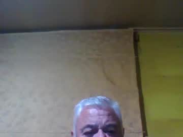 Crmperez Chaturbate stream image from December 18, 2024
