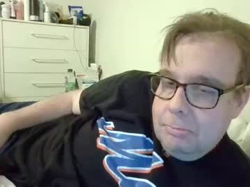 Garyg930 Chaturbate stream image from December 18, 2024