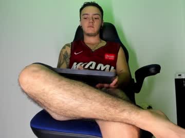 Male_Pussy Chaturbate stream image from December 18, 2024