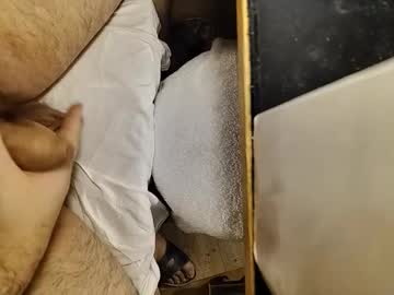 Small_1986 Chaturbate stream image from December 18, 2024