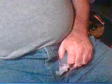 Uncutmike7x5 Chaturbate stream image from December 18, 2024