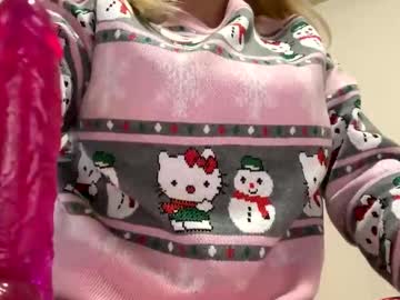 Vanillapuddingpie Chaturbate stream image from December 18, 2024