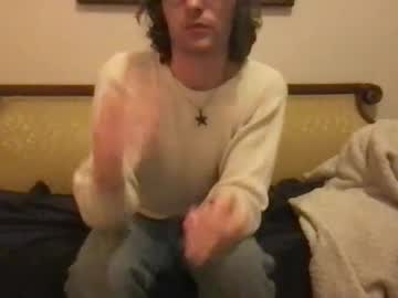 Chill_With_Wolfie Chaturbate stream image from December 18, 2024