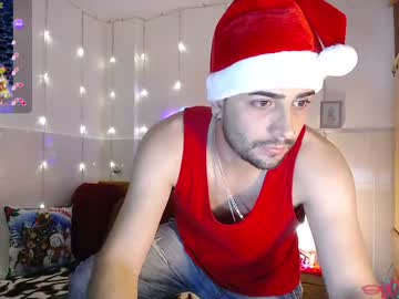 Julian1225_ Chaturbate stream image from December 18, 2024