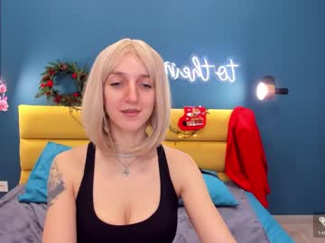 Laura__Ross Chaturbate stream image from December 18, 2024