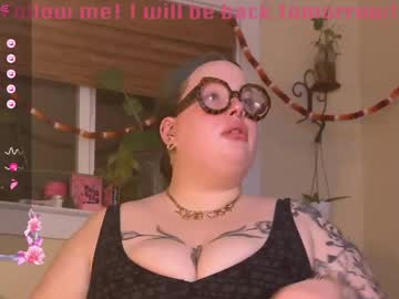 Missbika Chaturbate stream image from December 18, 2024
